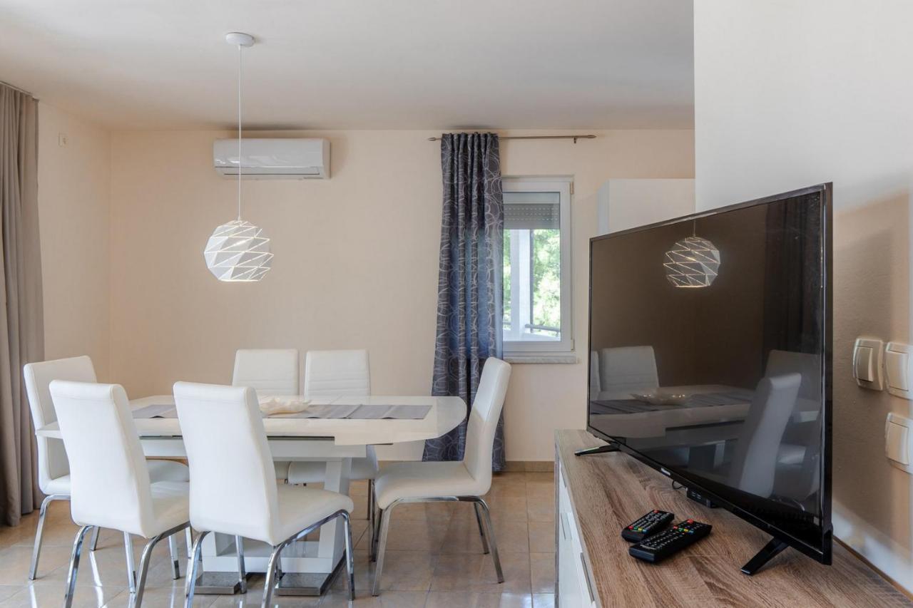 Apartments Sum Mora Vir Extérieur photo
