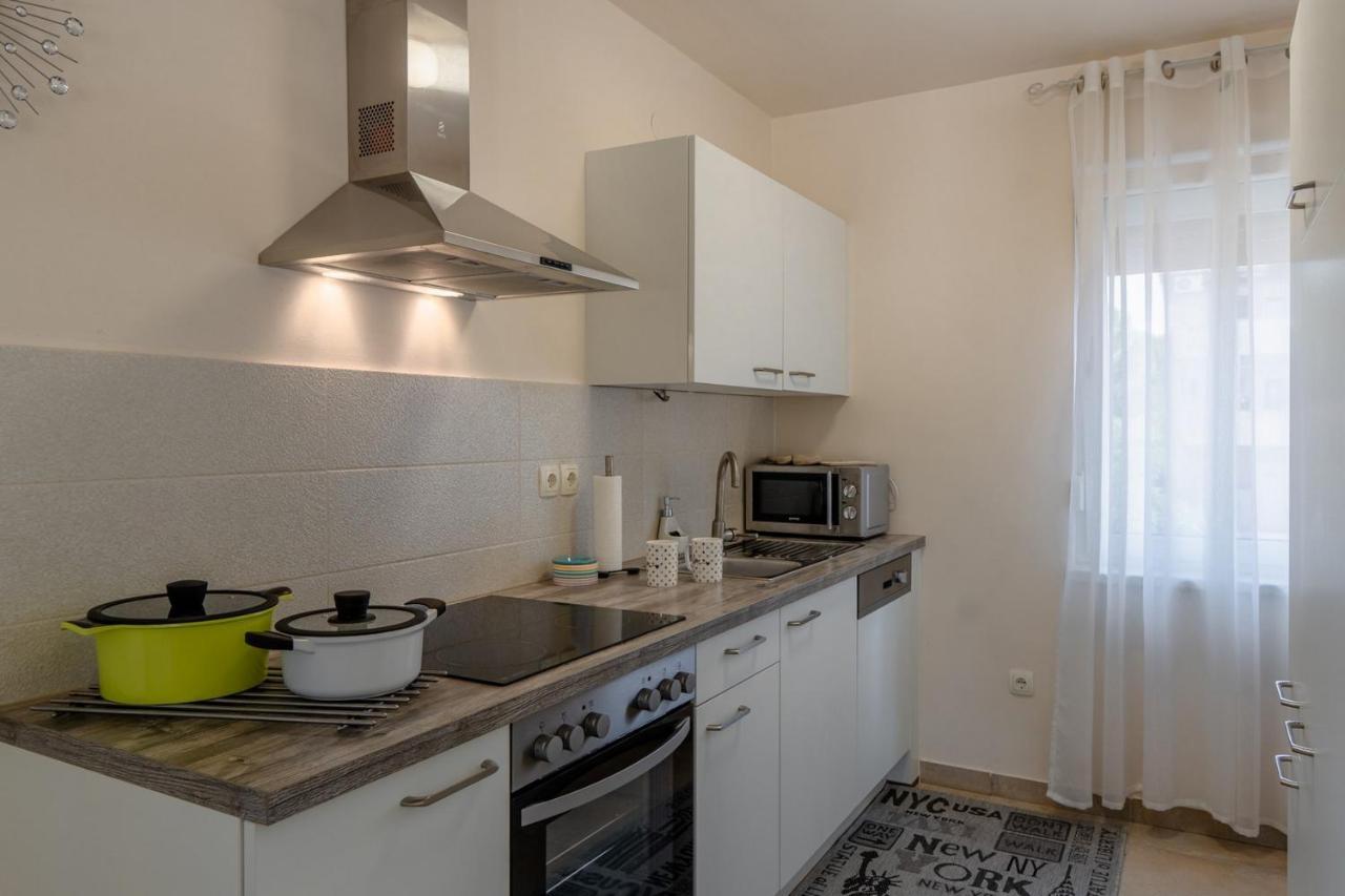 Apartments Sum Mora Vir Extérieur photo